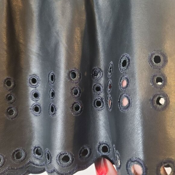 Red Valentino Lambskin Leather Black Mini Skirt Scalloped Hem‎ Eyelet Detail 38 - Picture 8 of 14